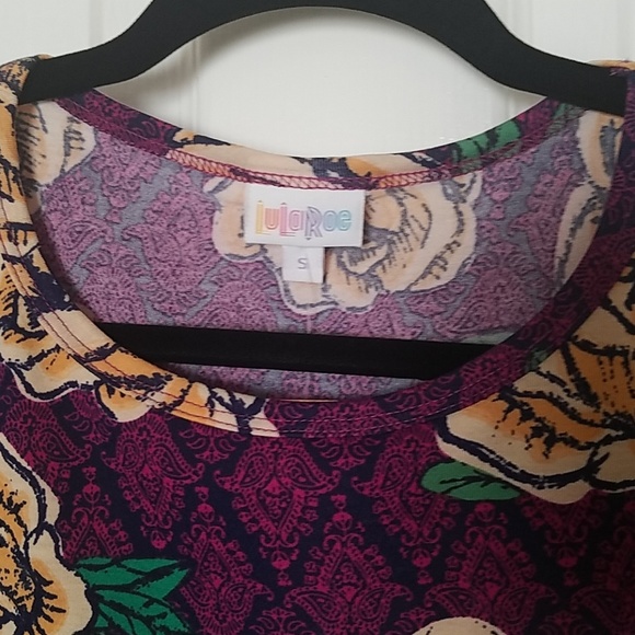 NWT, Lularoe, Floral top, size S - Picture 3 of 6